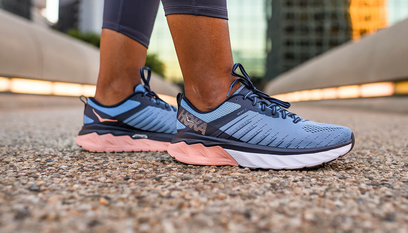 Hoka Arahi 3 – stabilitet, demping og respons i én pakke