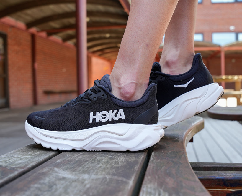 Hoka W ARAHI 8 WIDE Black / White