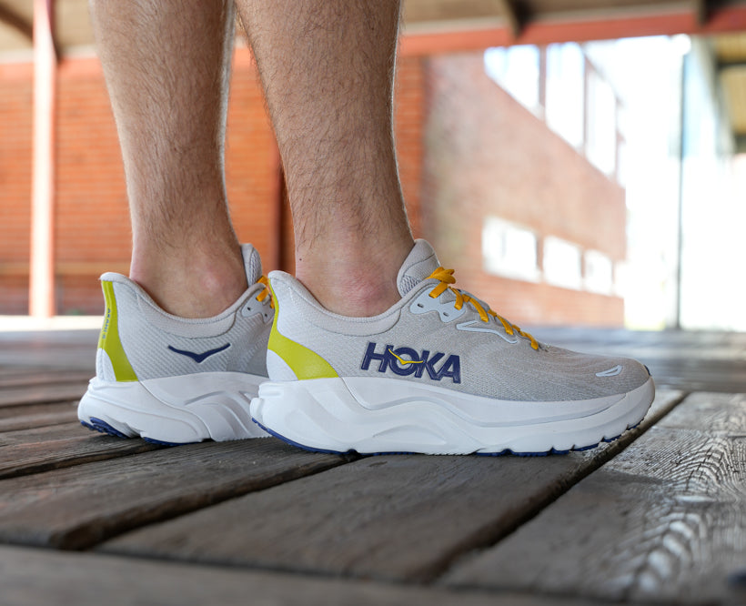 Hoka M ARAHI 8 WIDE Stardust / Cosmic Grey