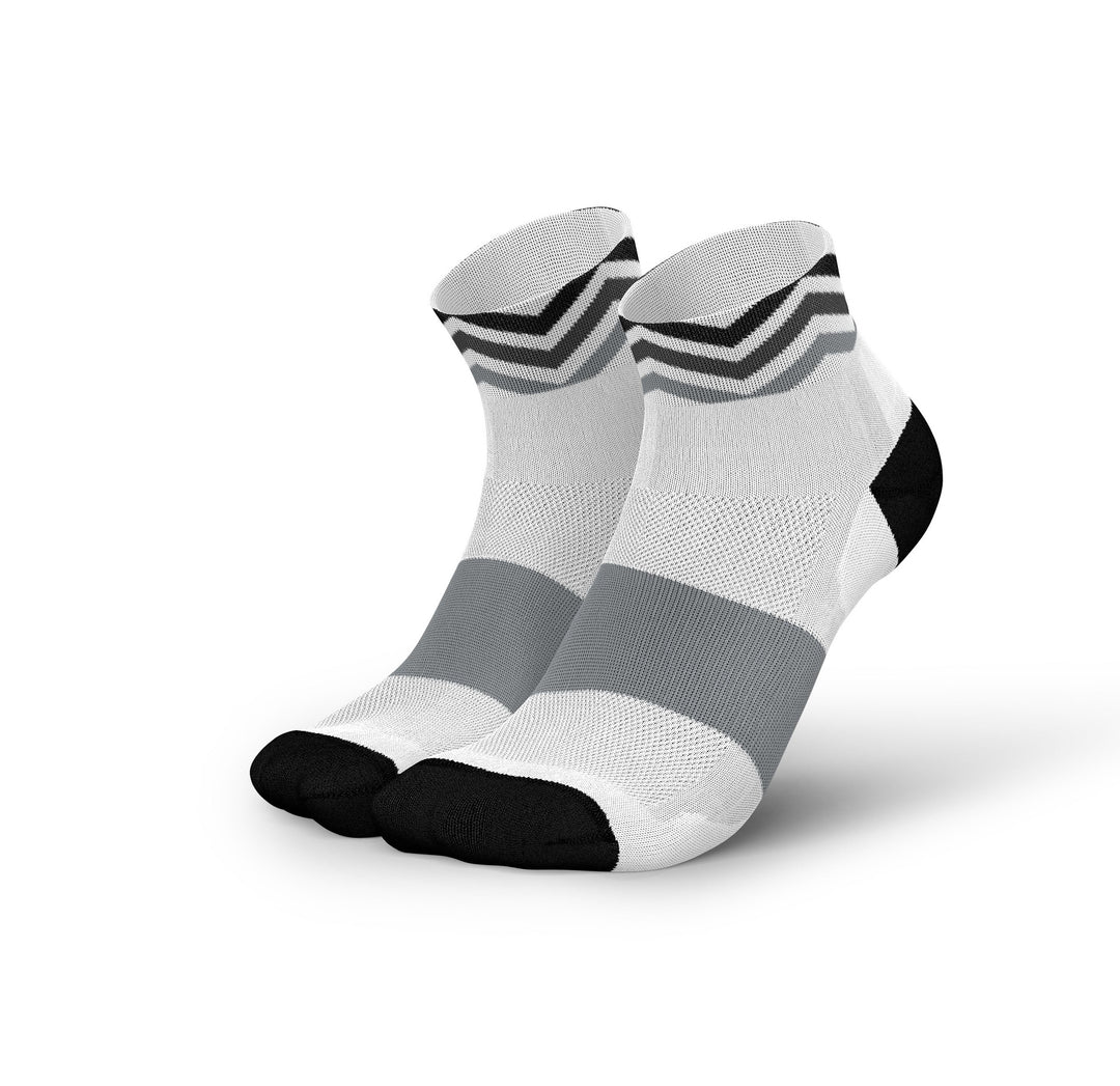 Incylence ULTRALIGHT WAVES SHORT White