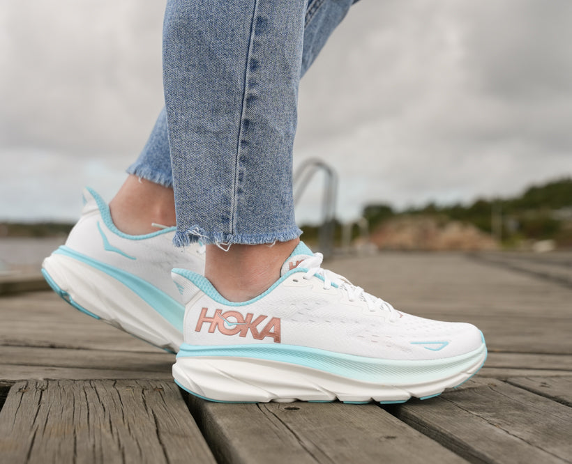 Hoka W CLIFTON 9 Frost / Rose Gold