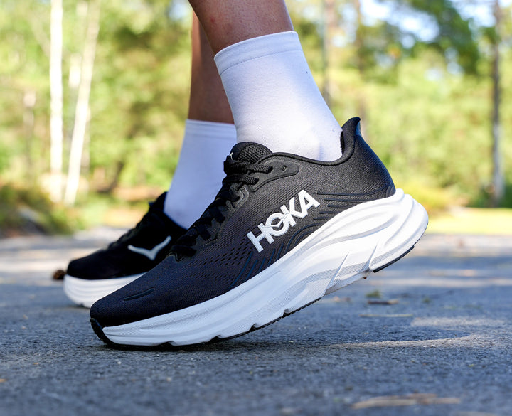 Hoka W CLIFTON 11 Black / White