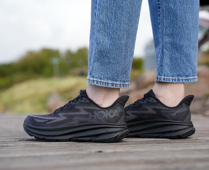 Hoka W CLIFTON 9 Black / Black