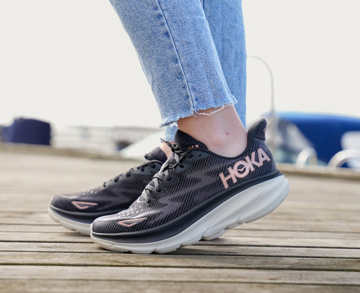 Hoka W CLIFTON 9 Black / Rose Gold