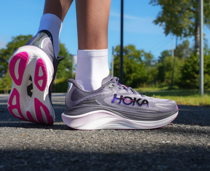 Hoka W SKYWARD X 2 Squid Ink / Neon Dragonfruit