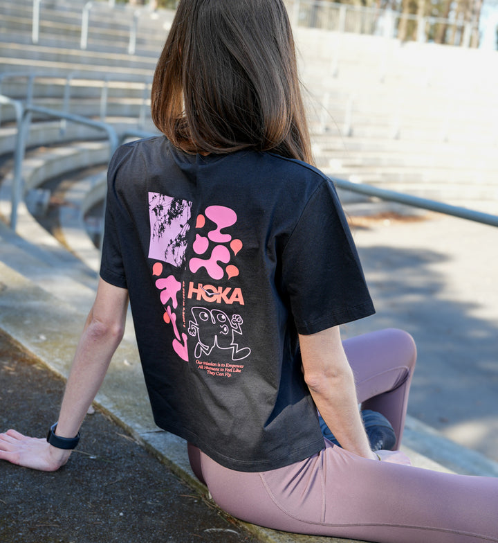 Hoka W HOKA COLLAGE GPX TEE Black
