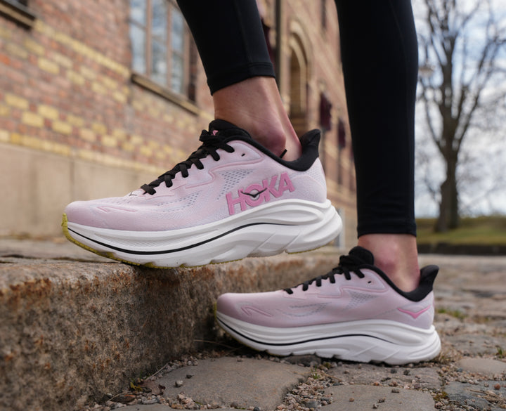 Hoka W CLIFTON 10 Carnation / Starlight Glow