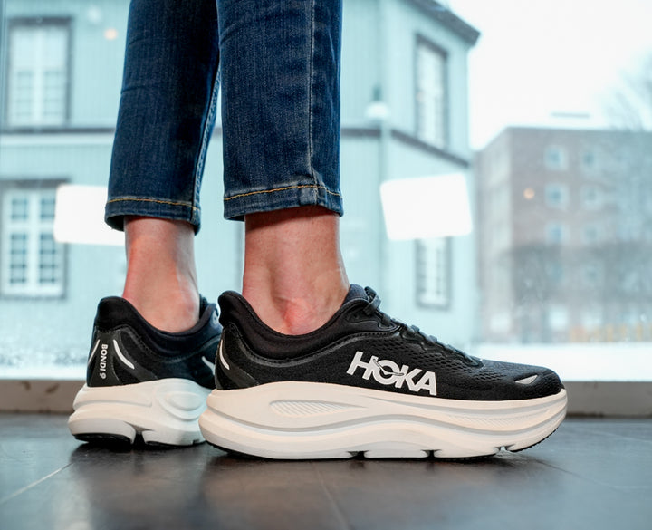 Hoka W BONDI 9 Black / White