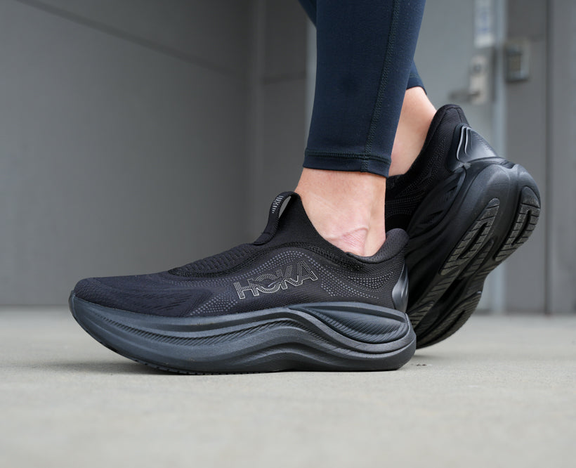 Hoka W SKYWARD LACELESS Black / Black