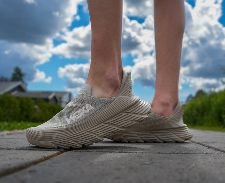 Hoka U RESTORE TC Dune / Oxford Tan