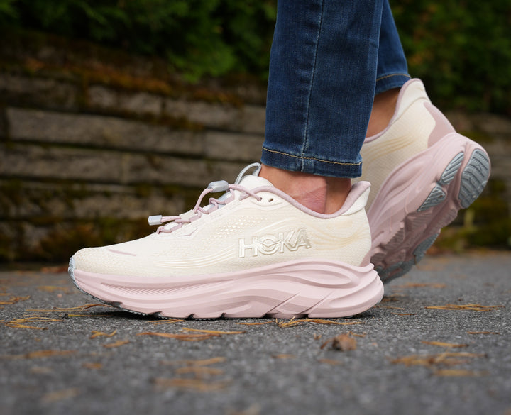 Hoka W CLIFTON 11 GTX GLM WIDE Alabaster / Pink Opal