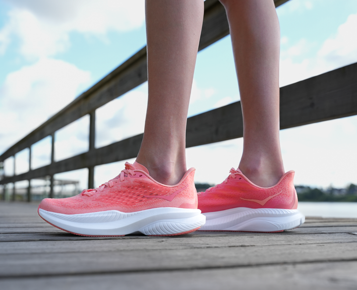 Hoka W MACH 6 LA Guava / White