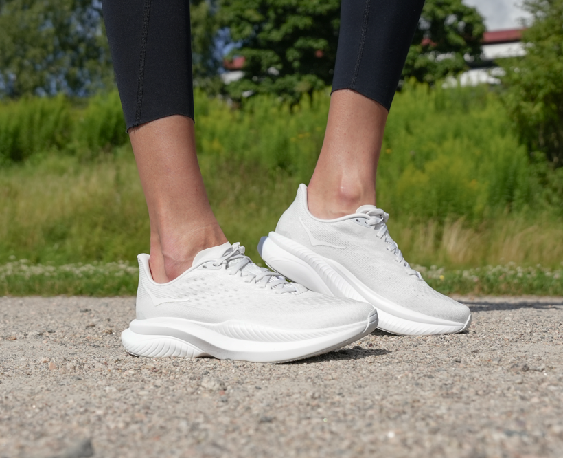 Hoka W MACH 6 LA White / White