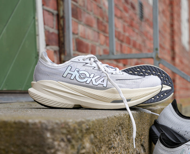 Hoka U MACH X 2 White / Cosmic Grey