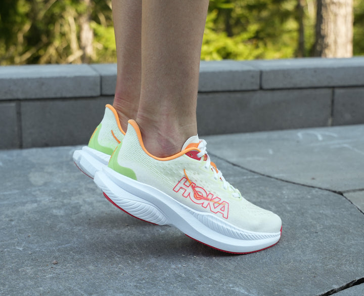 Hoka W MACH 6 WIDE White / Lettuce