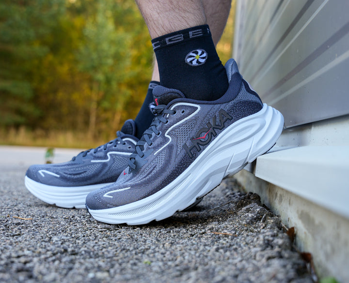 Hoka M CLIFTON 10 Carbon Black / Satellite Grey