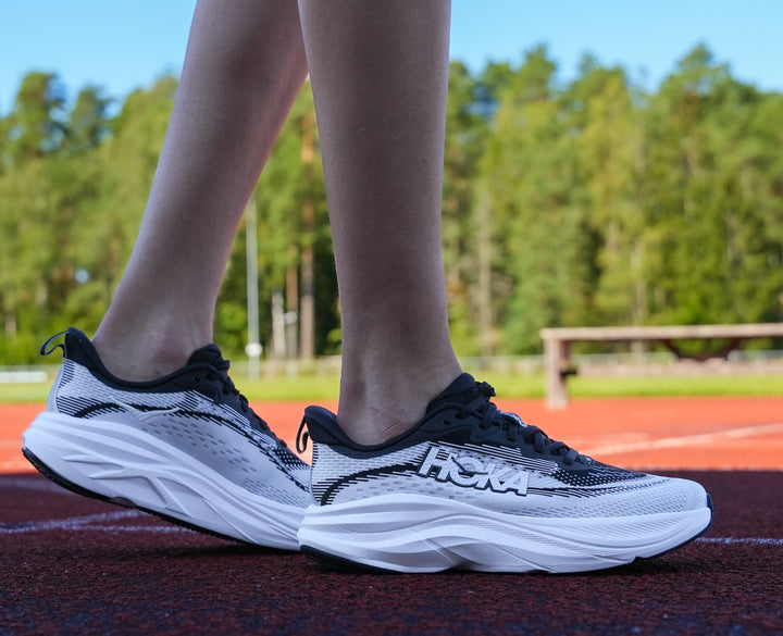 Hoka W SKYFLOW WIDE Black / White