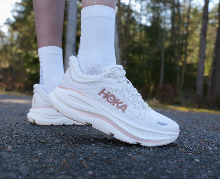 Hoka W BONDI 9 Oat Milk / Rose Gold