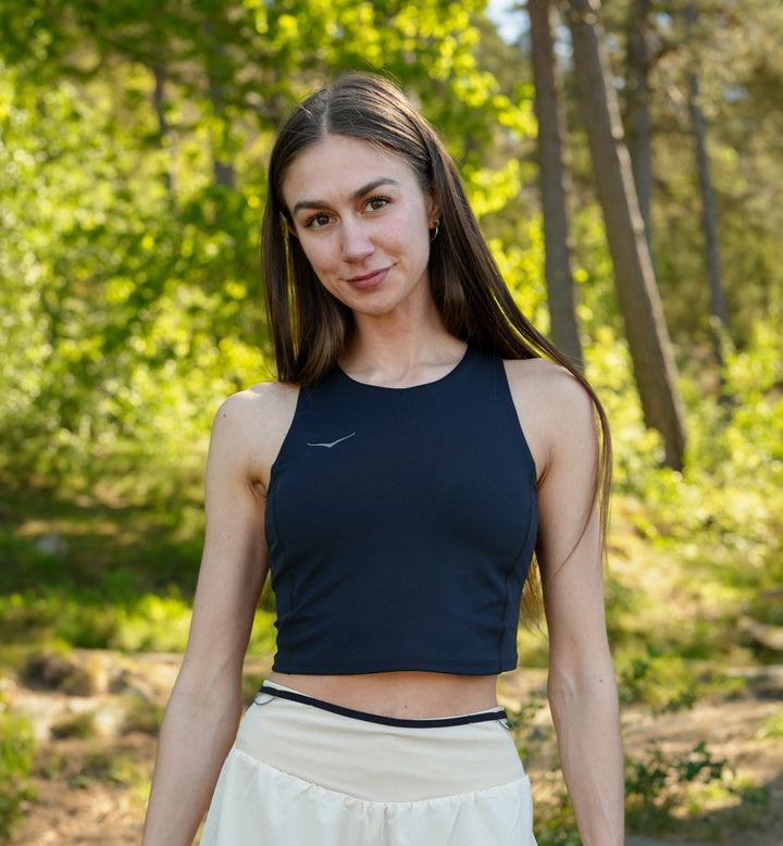 Hoka W ELARO CROP BRA Black