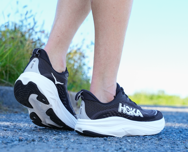 Hoka M SKYFLOW Black / White