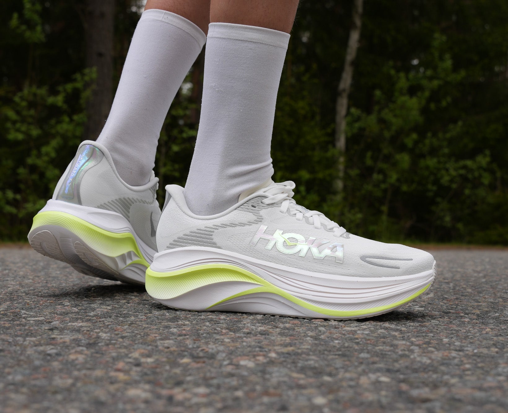 Hoka W SKYWARD X 2 White / Neon Yuzu – Framsport