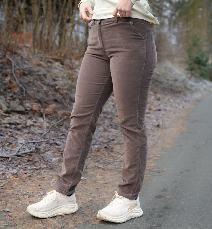 Amundsen Sports Fjordcord Slacks 16 Wale Womens Cowboy