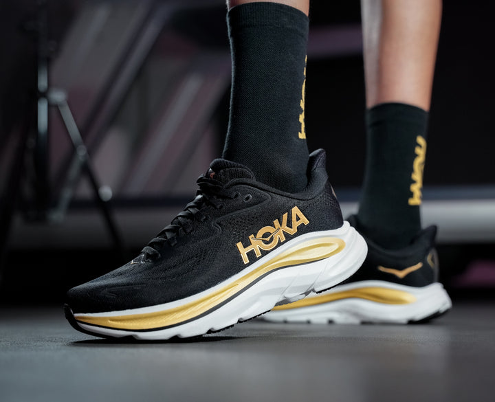 Hoka W CLIFTON 10 Black / Gold