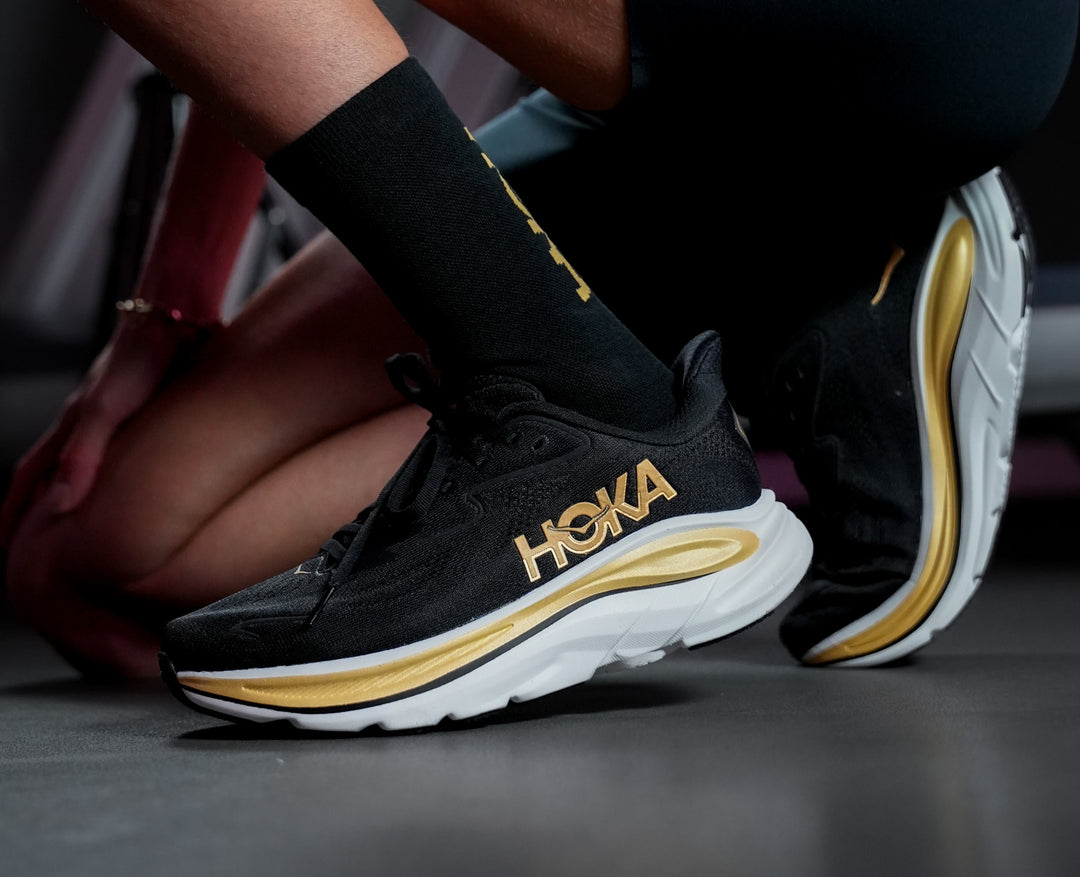 Hoka W CLIFTON 10 Black / Gold