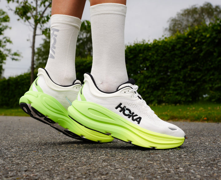 Hoka W BONDI 9 WIDE White / Tart Apple