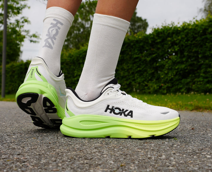 Hoka W BONDI 9 White / Tart Apple
