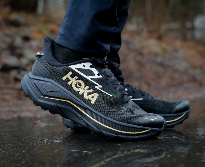 Hoka M CHALLENGER 8 Black / Gold
