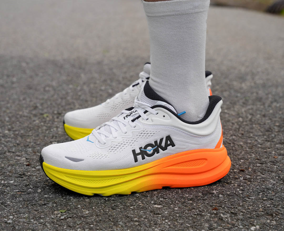Hoka M BONDI 9 WIDE White / Neon Tangerine