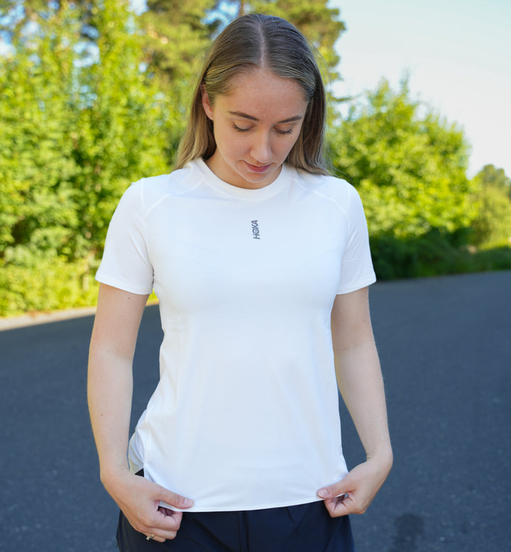 Hoka W EVERYRUN SHORT SLEEVE White