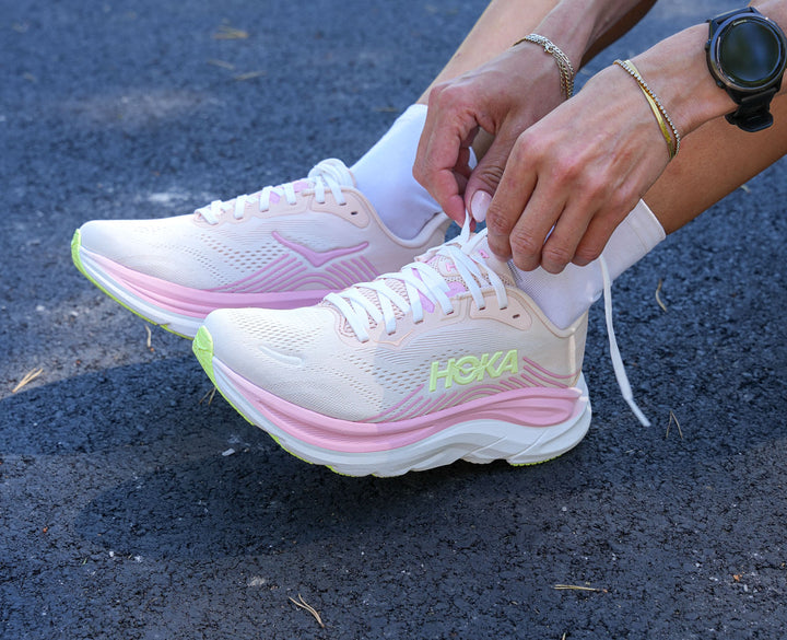 Hoka W CLIFTON 11 WIDE Tangerine Glow / White