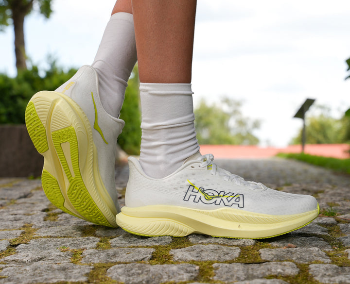 Hoka W MACH 6 White / Neon Hoka Citrus