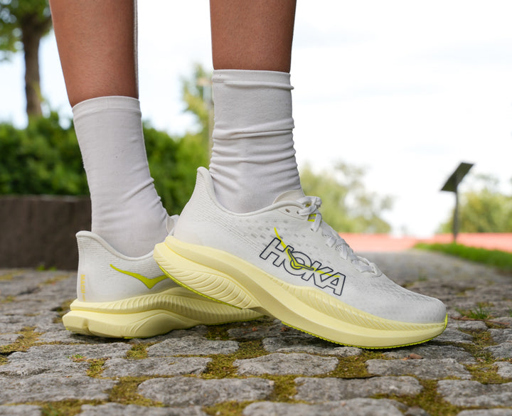 Hoka W MACH 6 White / Neon Hoka Citrus