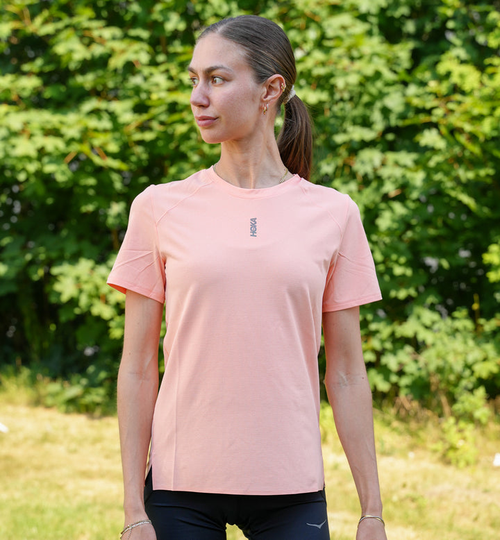 Hoka W EVERYRUN SHORT SLEEVE Sunstone