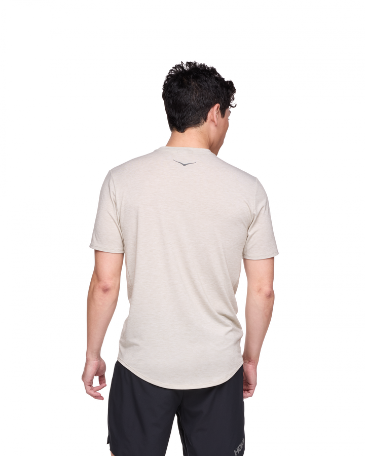 Hoka M HOKA ESSENTIAL TEE Sesame Htr