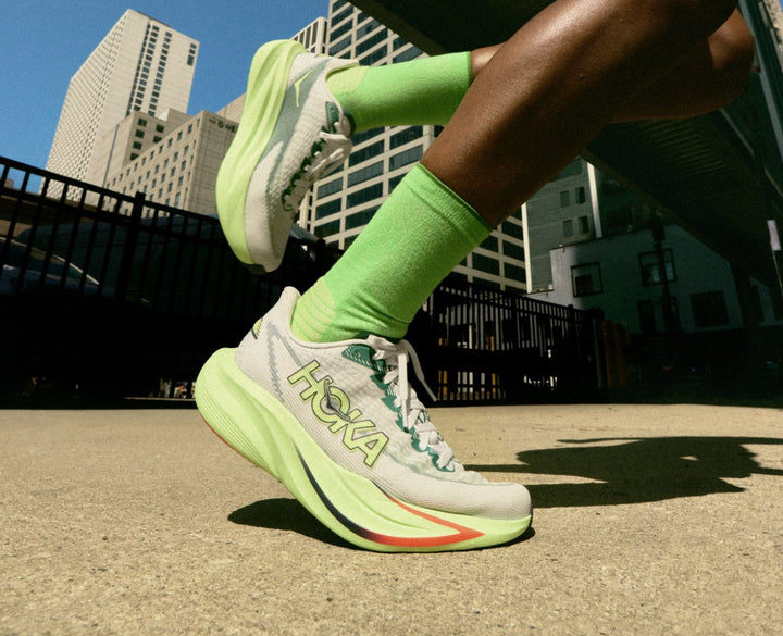 Hoka W MACH 7 Frost / Neon Yuzu