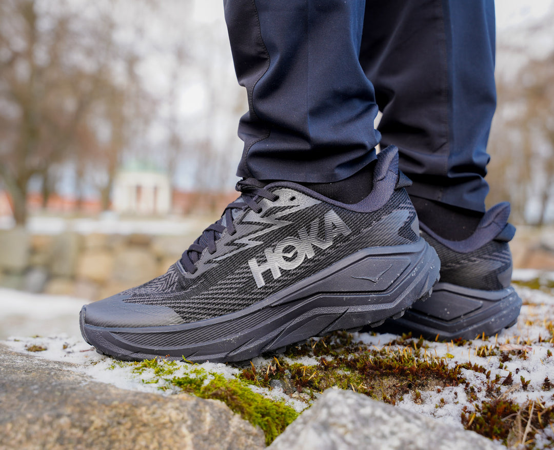 Hoka M CHALLENGER 8 GTX WIDE Black / Carbon Black