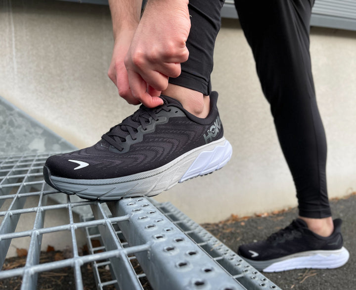 Hoka M ARAHI 6 WIDE Black/White