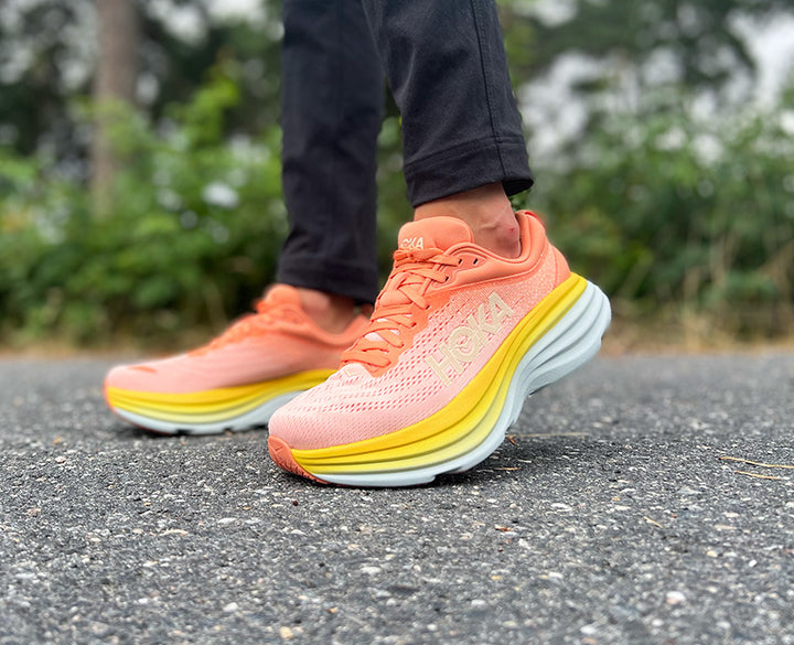 Hoka W BONDI 8 Shell Coral/Peach Parfait