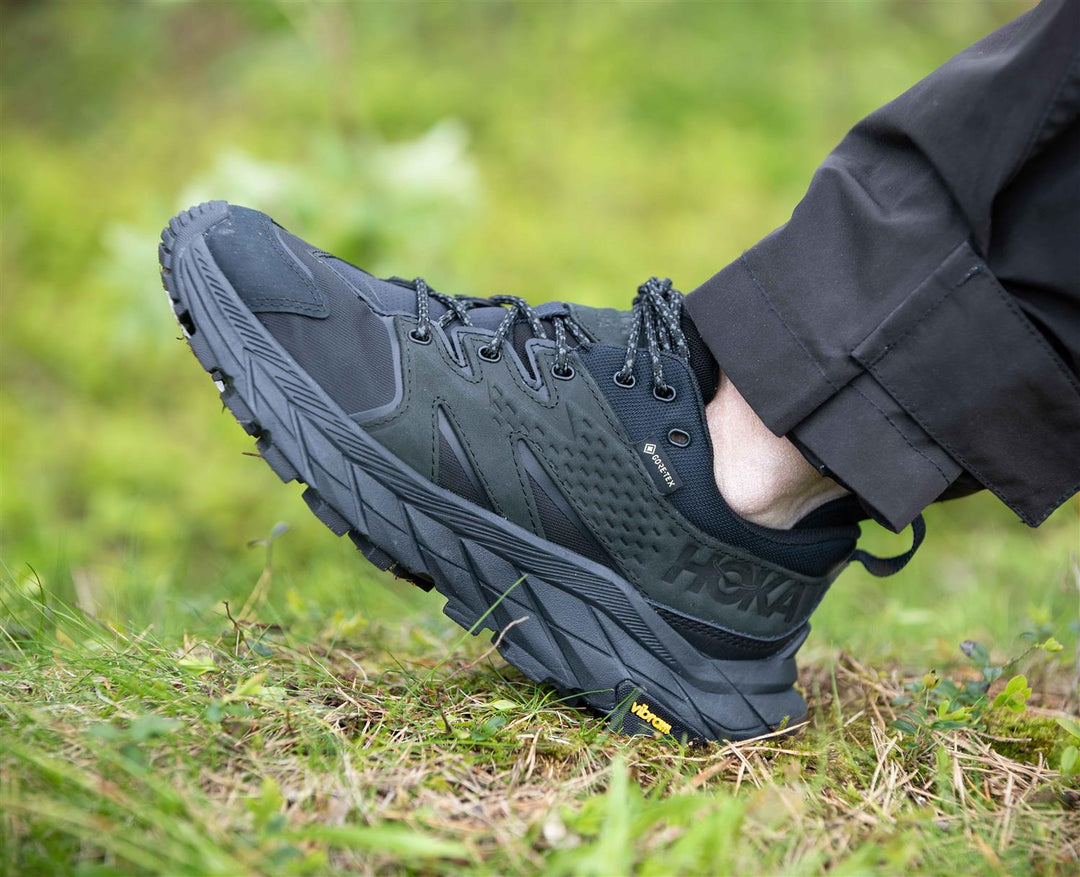 Hoka W ANACAPA LOW GTX Black  /  Black